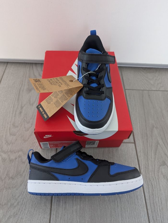 Baskets Nike Court Borough Low Recraft 33,5 neuves