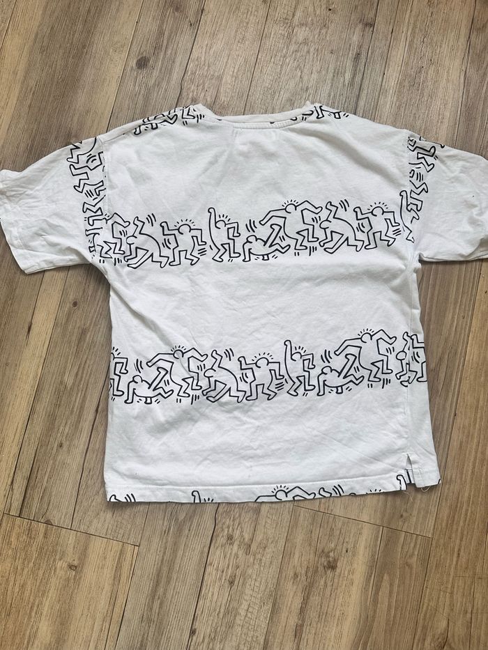 T shirt Zara cœur Keith haring  9 ans - photo numéro 3