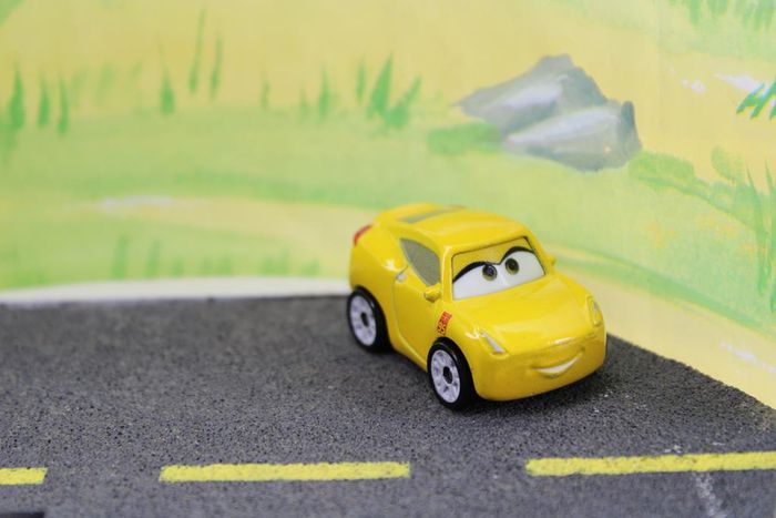 Disney pixar car min racer Cruz Ramirez - photo numéro 7