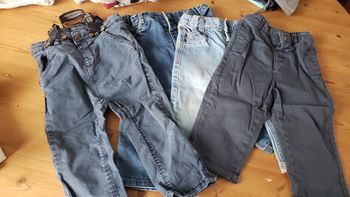Lot 4 pantalons 18 mois