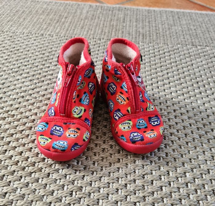 Chaussons voitures rouges - T 21 - photo numéro 2