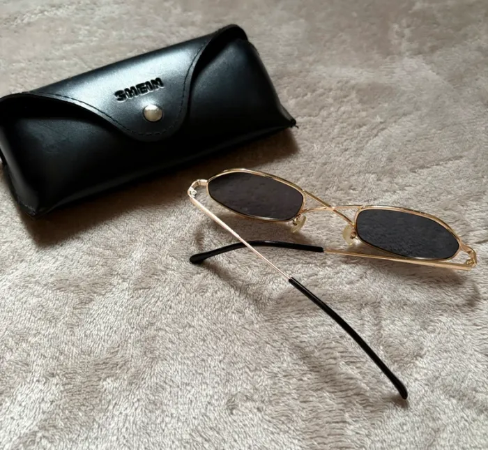 Lunette de soleil - photo numéro 2