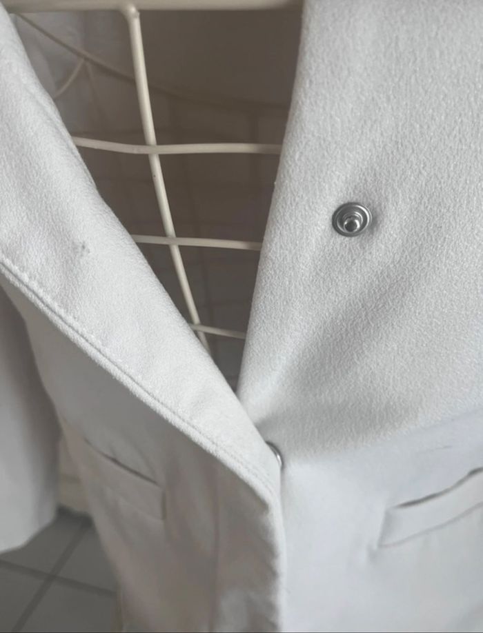 Veste blanche - photo numéro 5