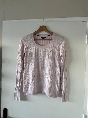 Pull torsadé rose pâle Tommy Hilfiger – Taille S – Très bon état