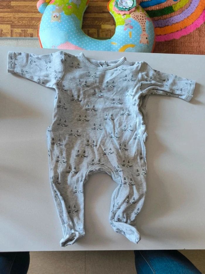 Pyjamas gris chat 3 mois