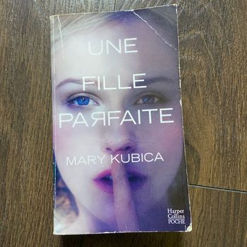 Une fille parfaite marry kubica