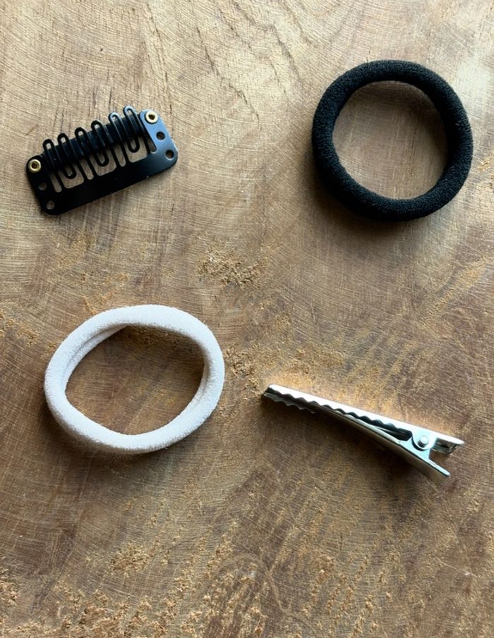 Barrette broderie jaune pale - photo numéro 2