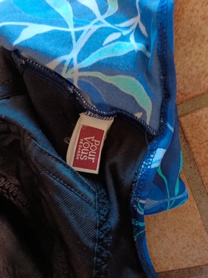 Maillot de bain bleu - photo numéro 3