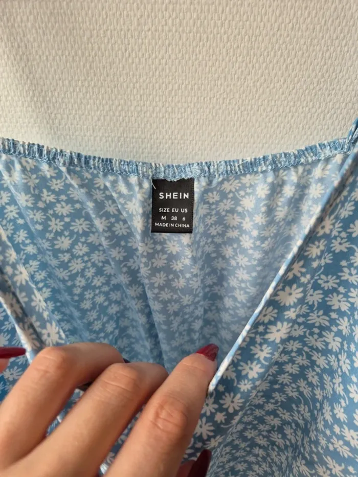 robe bleu fleuris a bretelles shein - photo numéro 5