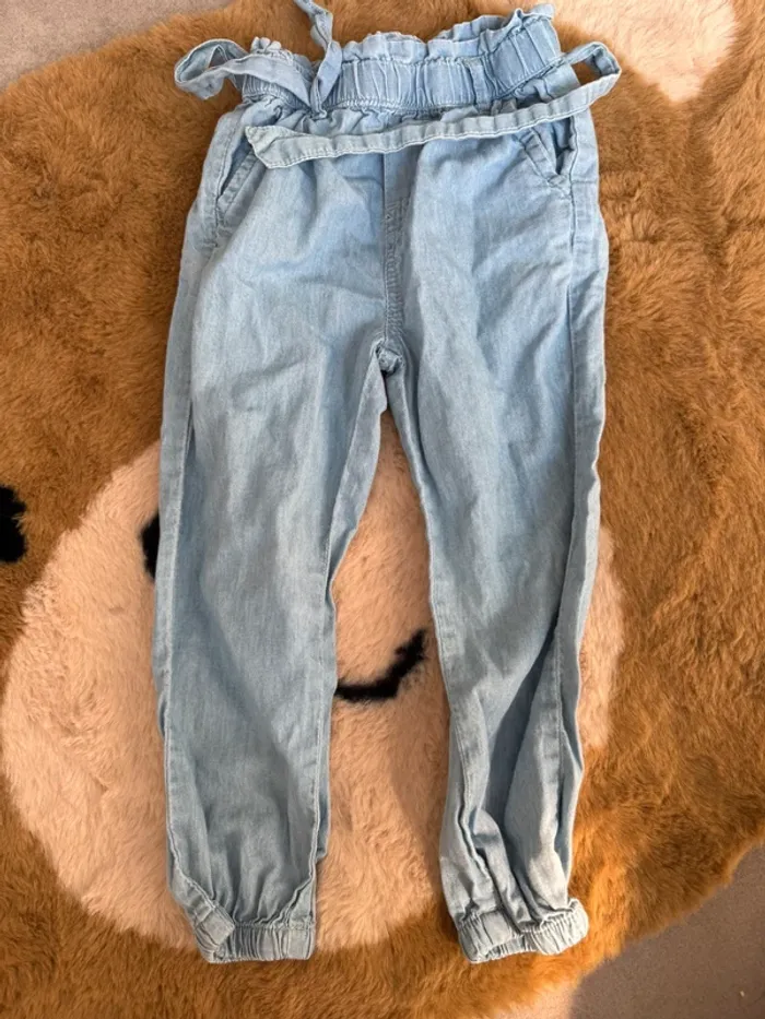 Pantalon style jean verbaudet très peu porter 4 ans