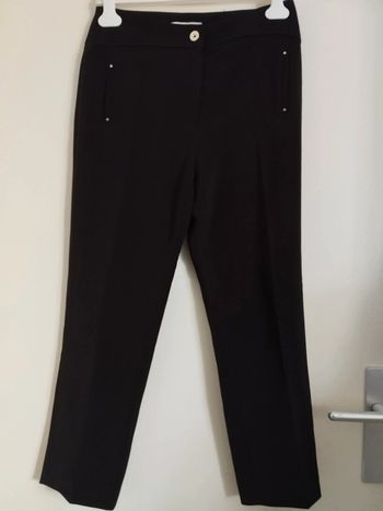 Pantalon court  taille 38