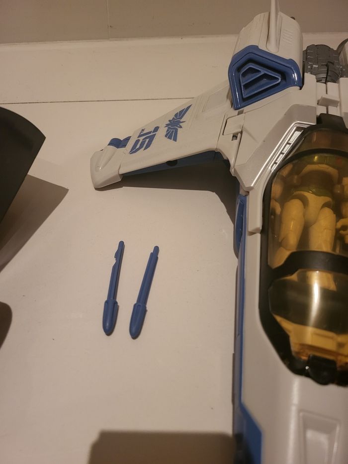 Grand vaisseau Buzz l’Éclair et figurine - photo numéro 6