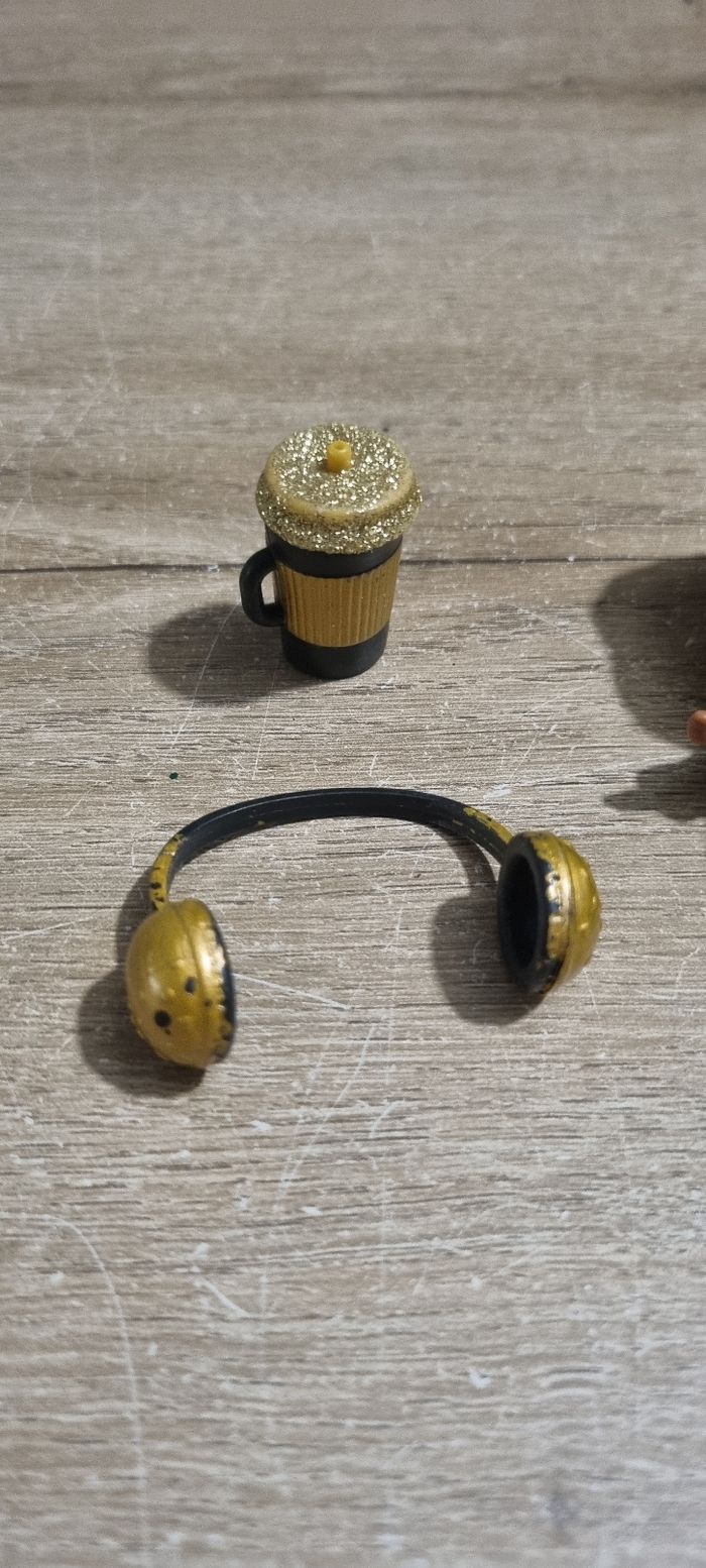 Mini poupée LOL Surprise boy King Bee - photo numéro 4