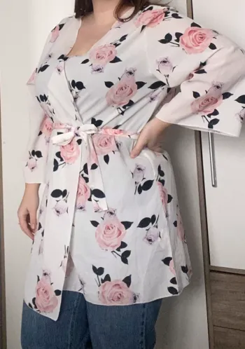 Veste kimono légère motif fleuri
