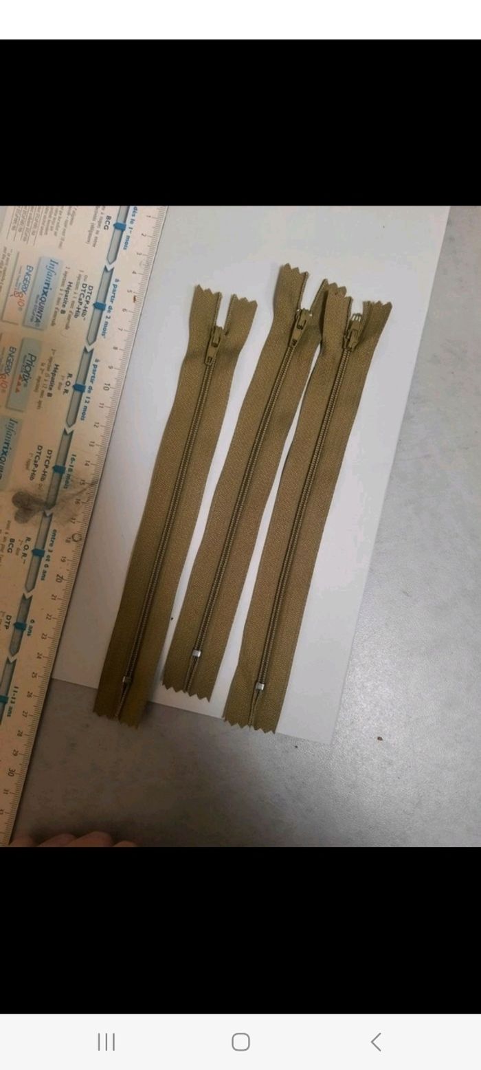 Environs 22cm lot de 3 fermeture éclair normal kaki