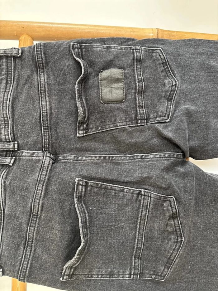 Jean noir à trous Zara taille 38 - photo numéro 10