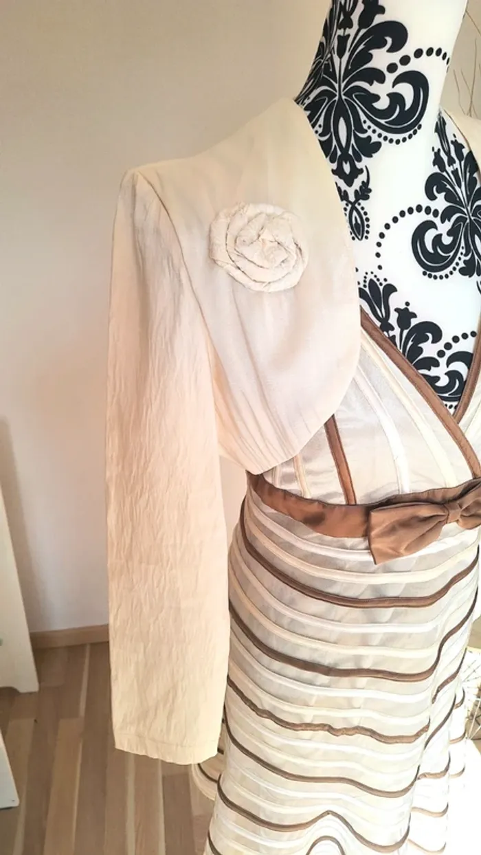 Somptueuse robe de cérémonie très élégante Sagaie en taille 40 - photo numéro 7