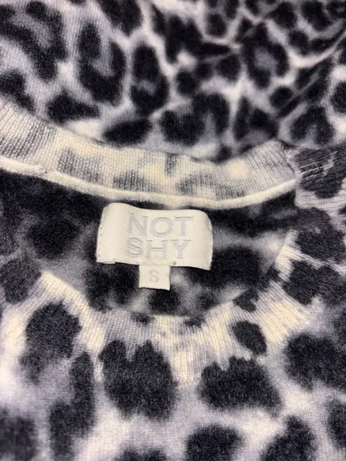 Pull en cachemire léopard - photo numéro 3