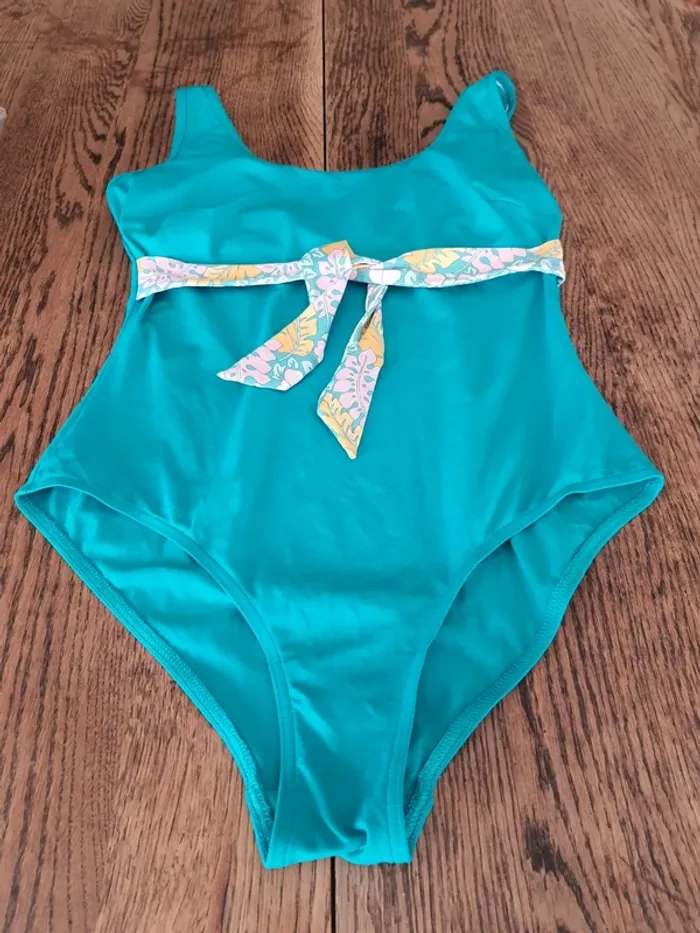 Jolie Maillot de bain Linvosges fr 44 - photo numéro 5
