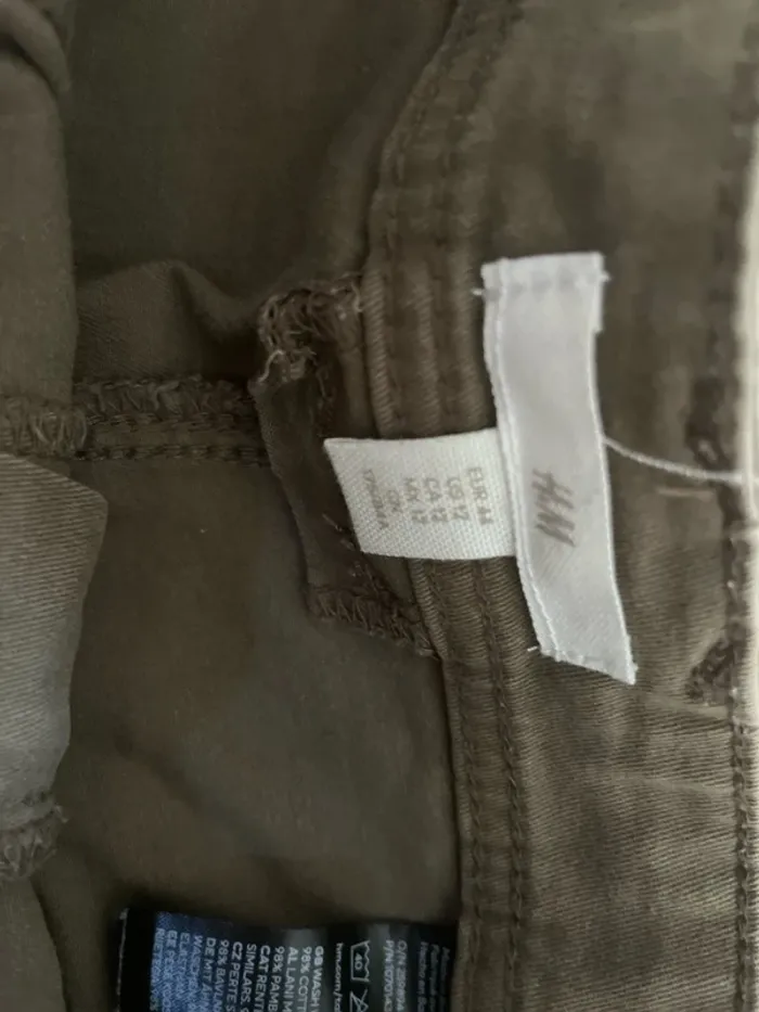 Short kaki - photo numéro 2