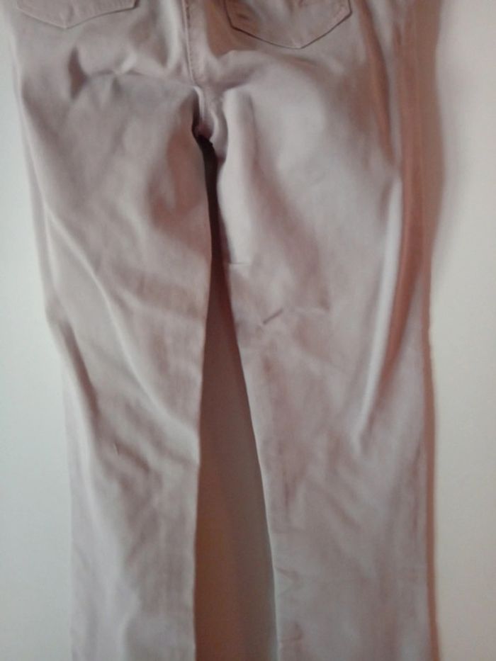 Joli pantalon rose pâle.  10 ans - photo numéro 10