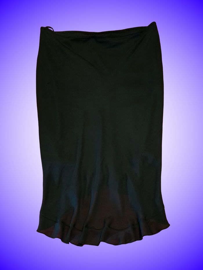 Jupe Noire Longue Fluide Etam – Effet Volanté Asymétrique – Taille 44 XXL – Très Bon État 
​ - photo numéro 2