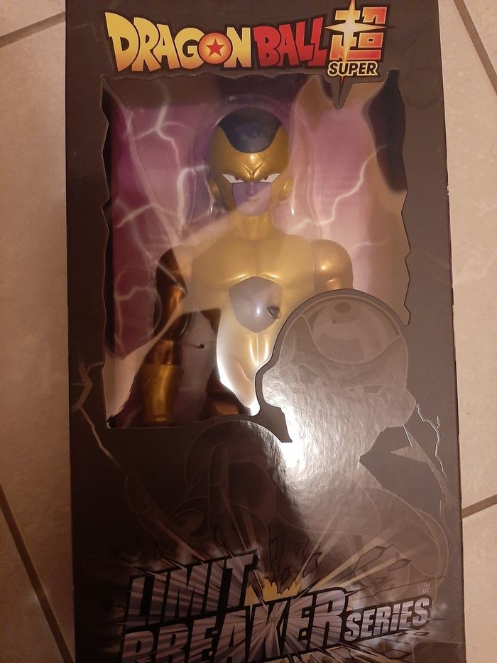 Golden Freeza Bandai Limit Breaker