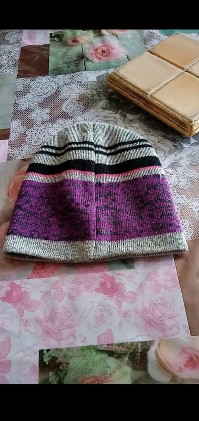 Bonnet - photo numéro 2