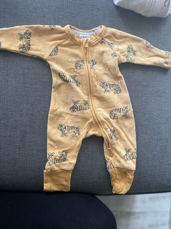 Pyjama 1 mois