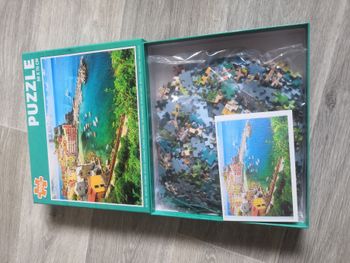 Puzzle 1000 pieces