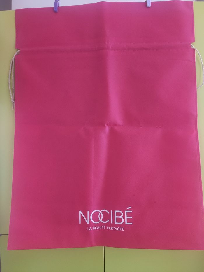 Grand sac cadeau Nocibé - photo numéro 2