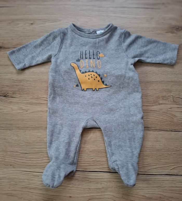 10 pyjamas 0 mois - photo numéro 7