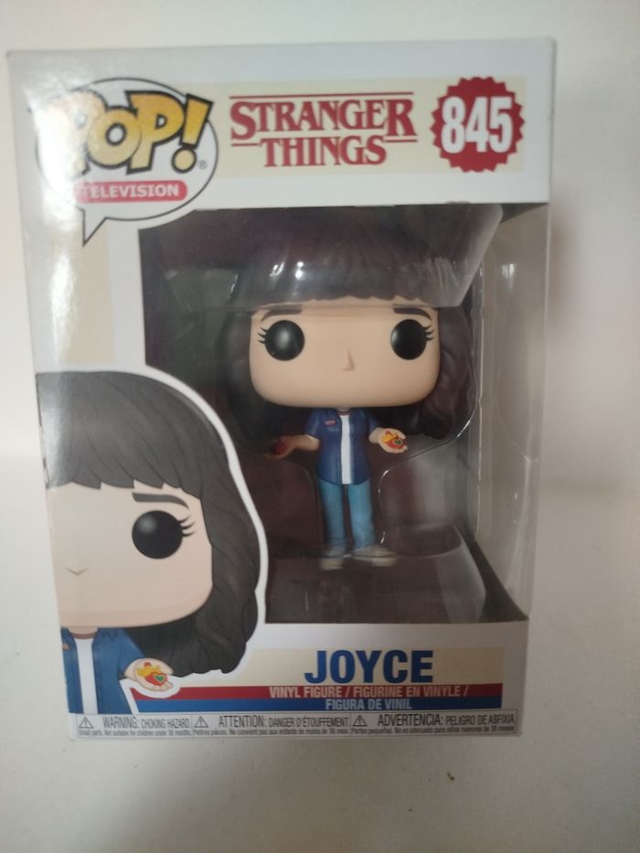 Funko pop Joyce Byers (Stranger things) - Numéro 845 - photo numéro 2