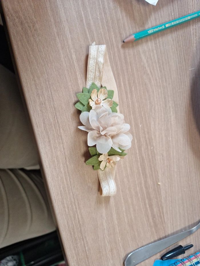 Petit bandeau fleurs bebe