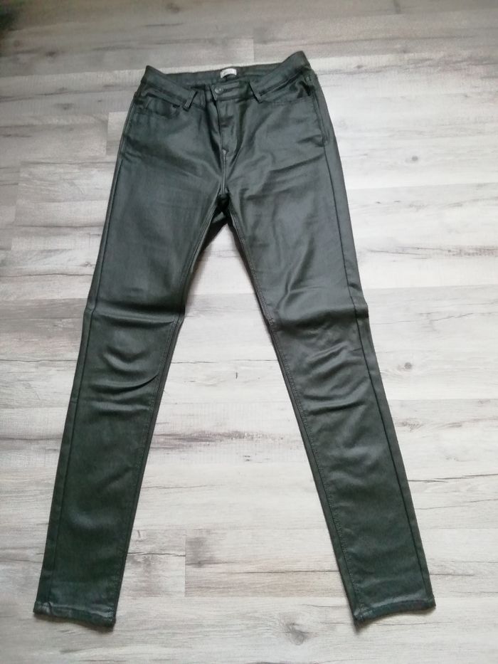 Pantalon vert pimkie huilé
