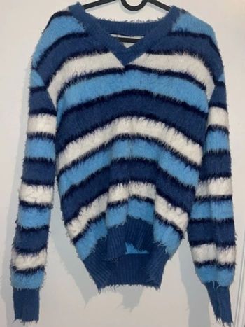 Pull  tout neuf 