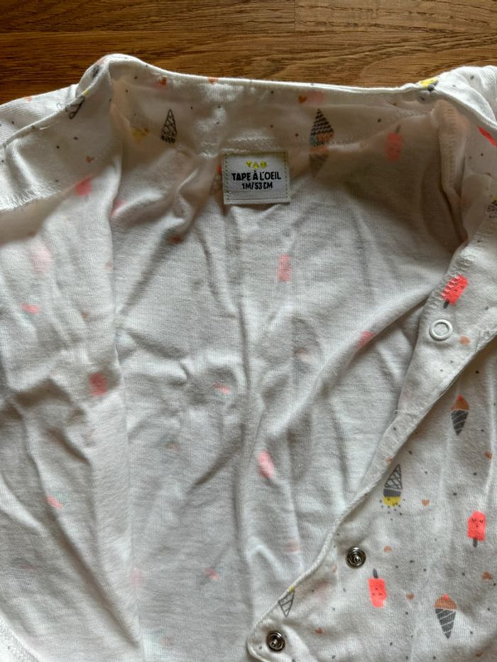 Pyjama tape à l'œil 1mois - photo numéro 2