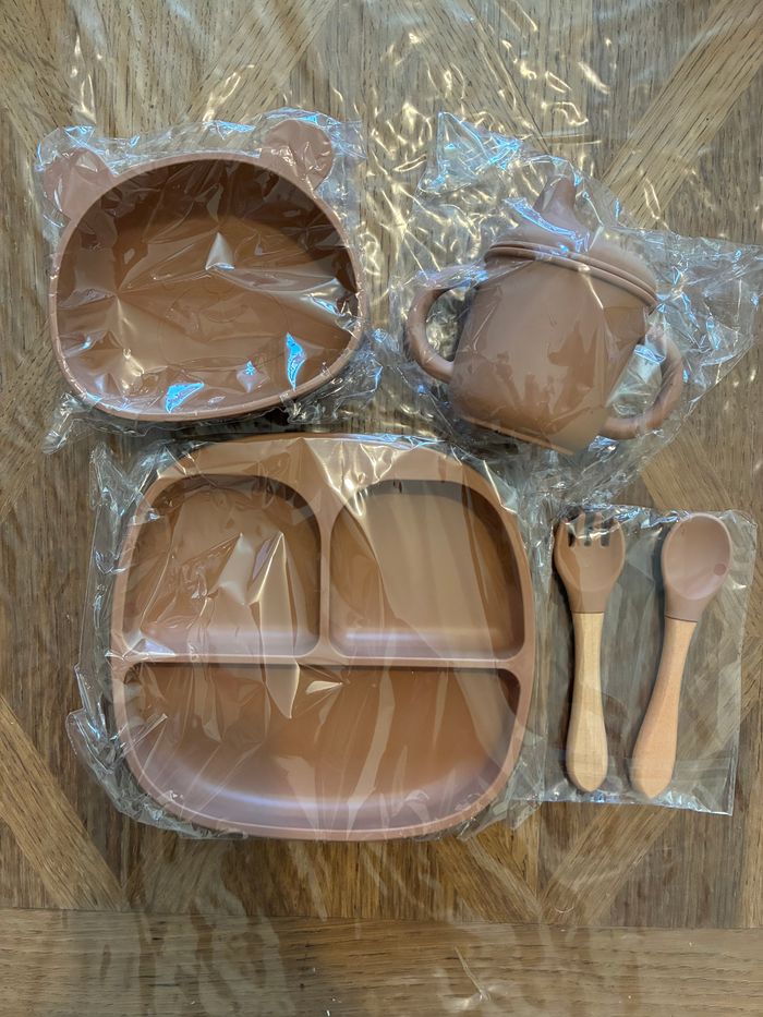 Coffret repas bébé neuf - photo numéro 7