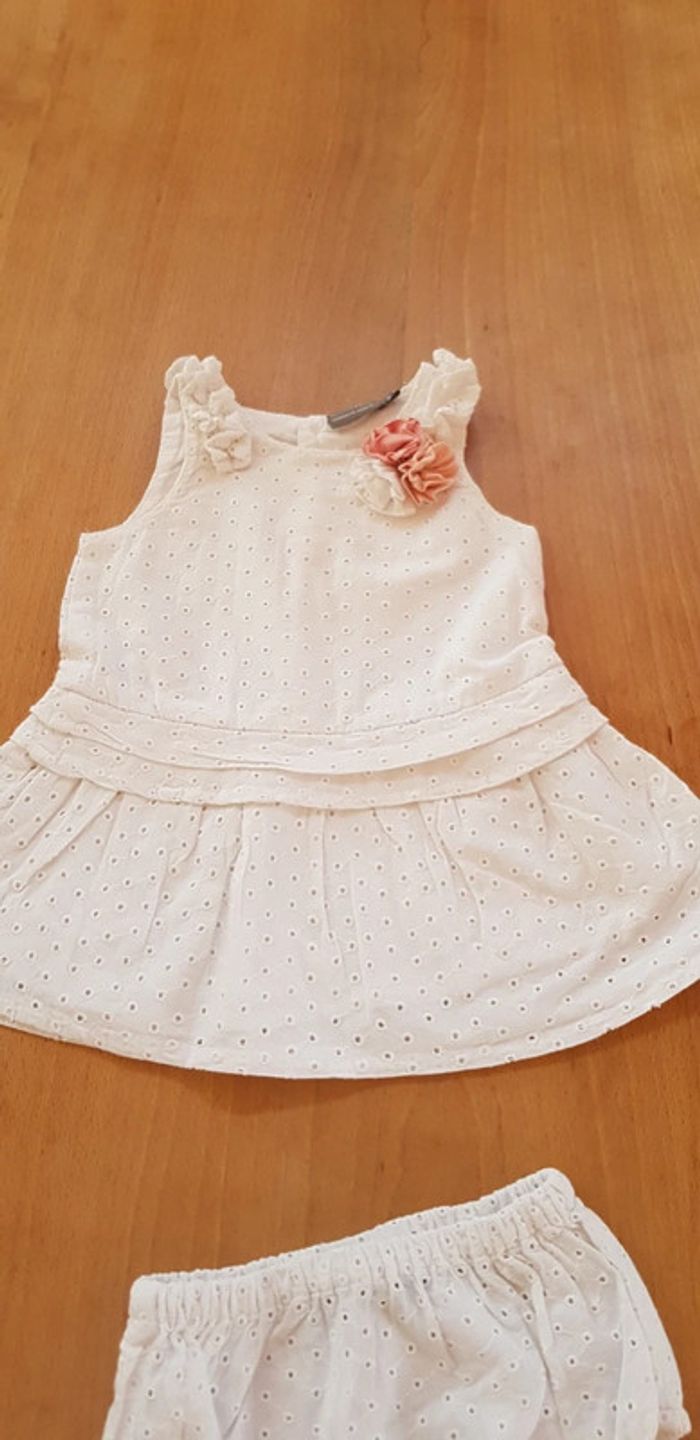 Robe et sa culotte 3 mois - photo numéro 2