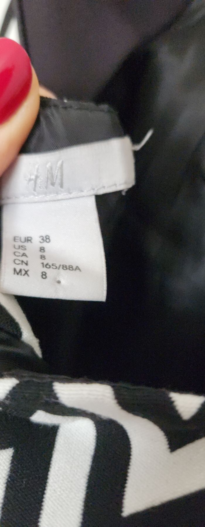 Robe femme H&M taille 38 - photo numéro 5