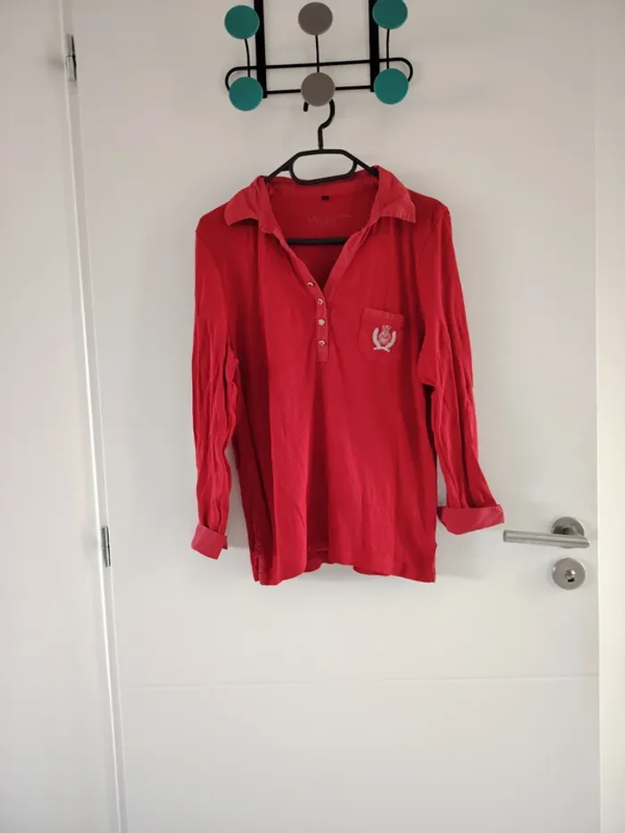 polo rouge taille 3 - photo numéro 5