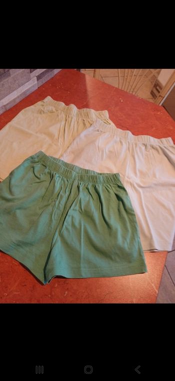 Lot de 3 shorts garçon taille 10 ans