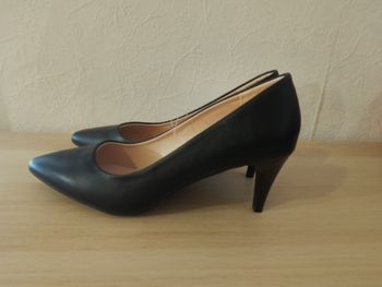 Chaussures noir talons neuves