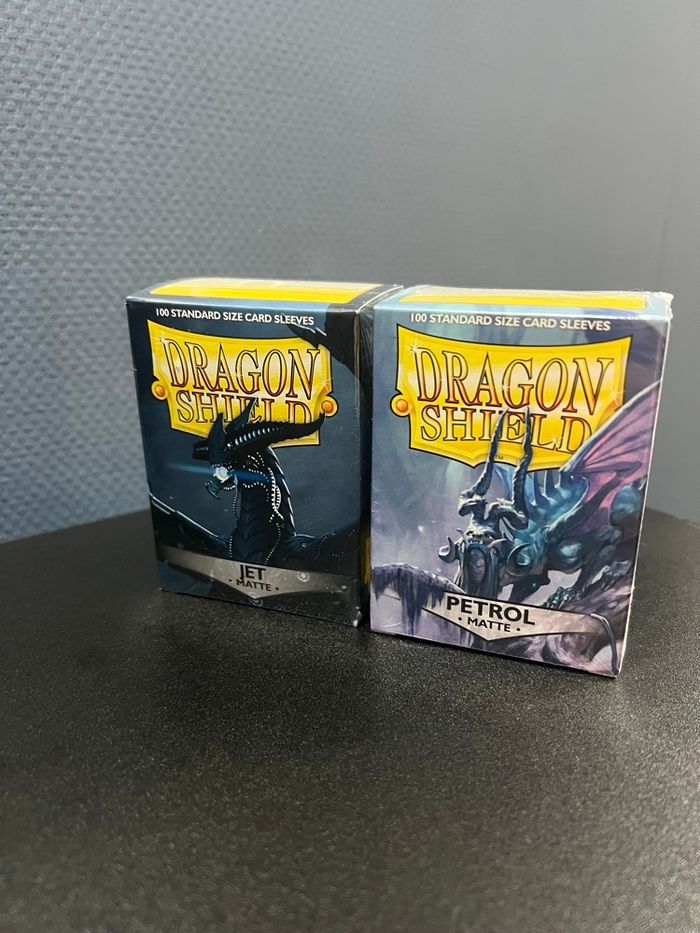 Lot de 2 × 100 sleeves Dragon Shield Premium