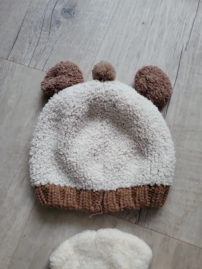 Lot bonnet écharpe et mitaines - photo numéro 9
