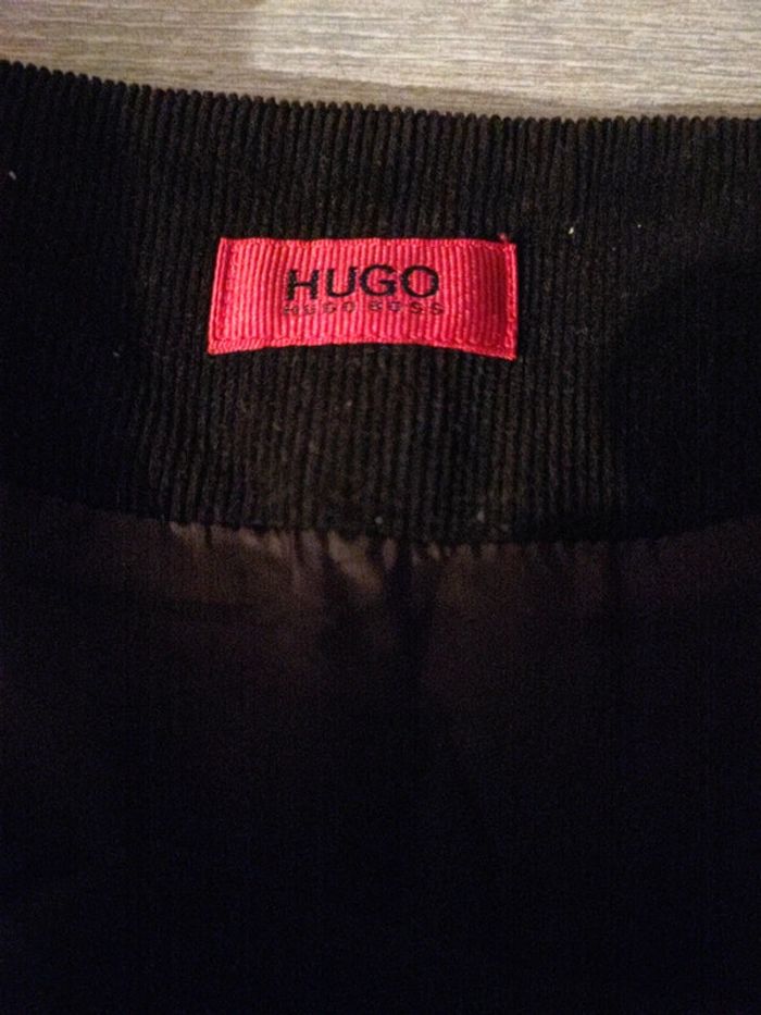 Jupe Hugo boss taille S - photo numéro 3