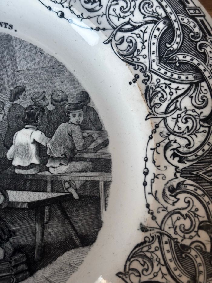 Vintage série de 7 assiettes parlantes en faïence de Creil « les animaux intelligents » - photo numéro 10