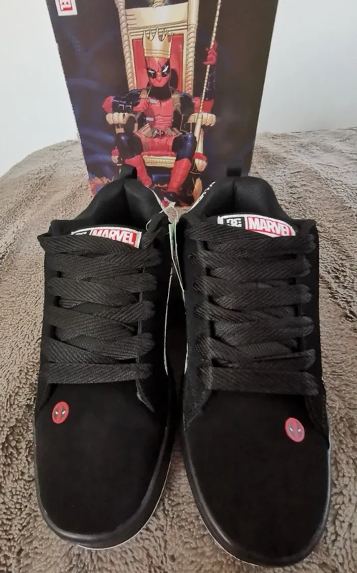 Baskets DC shoes Deadpool neuves - photo numéro 2