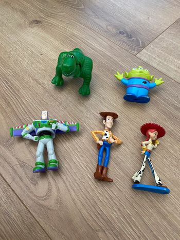 Lot de 5 figurines toy story Disney