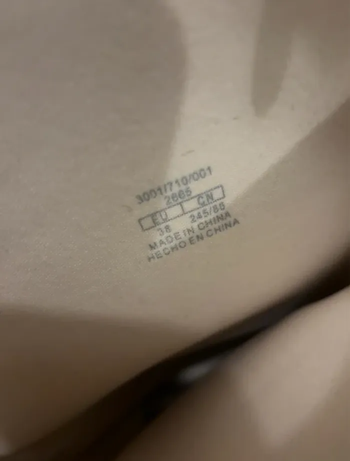 Bottes Zara taille 38 - photo numéro 3